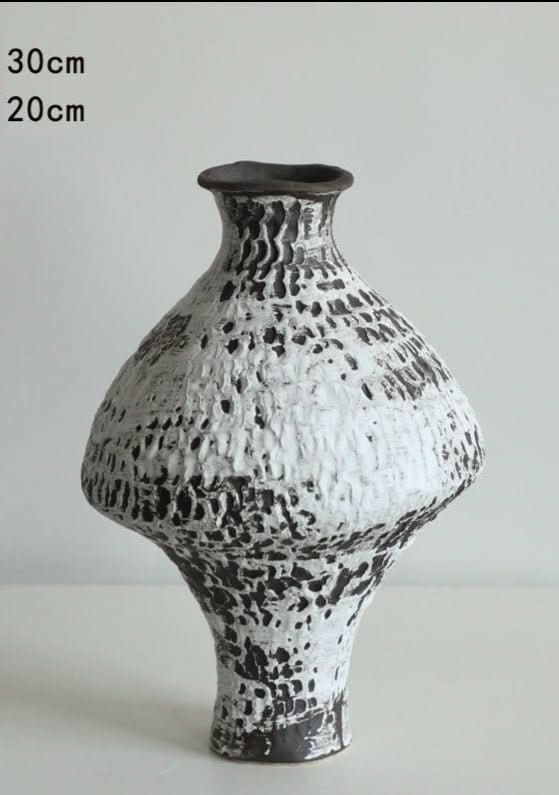 Ceramic Vase with Hammered Circular Texture and Brushed Effect - -
