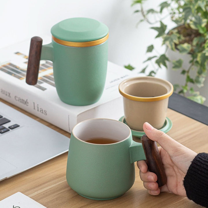 Minimalist Japanese Mug 10.1oz in green with wood handle, a perfect latte mug.