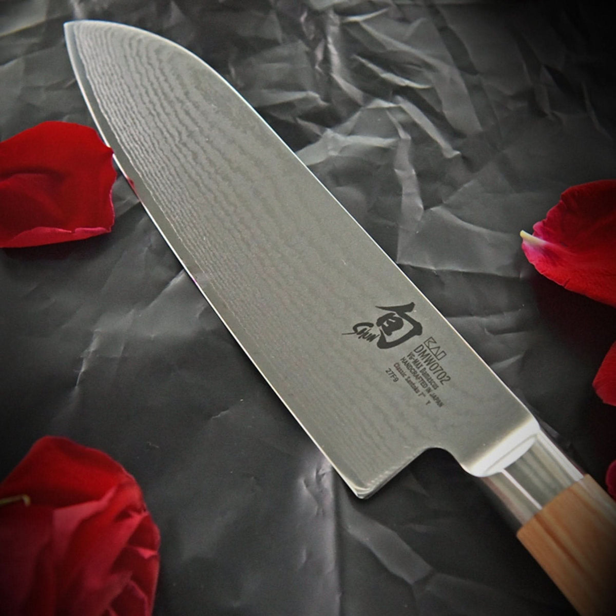 Japanese Handcrafted knife Damascus Steel Knife, Santoku Made In Jap