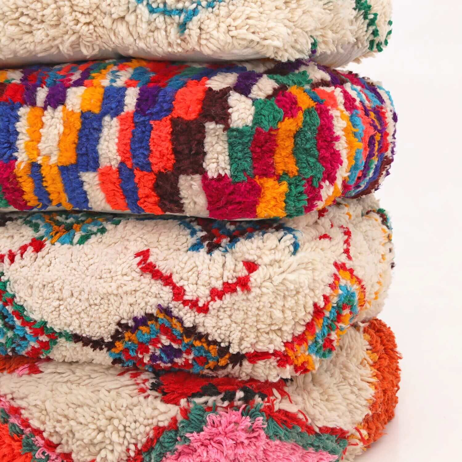 كيفية المزج لإنشاء نمط ديكور منزلي انتقائي