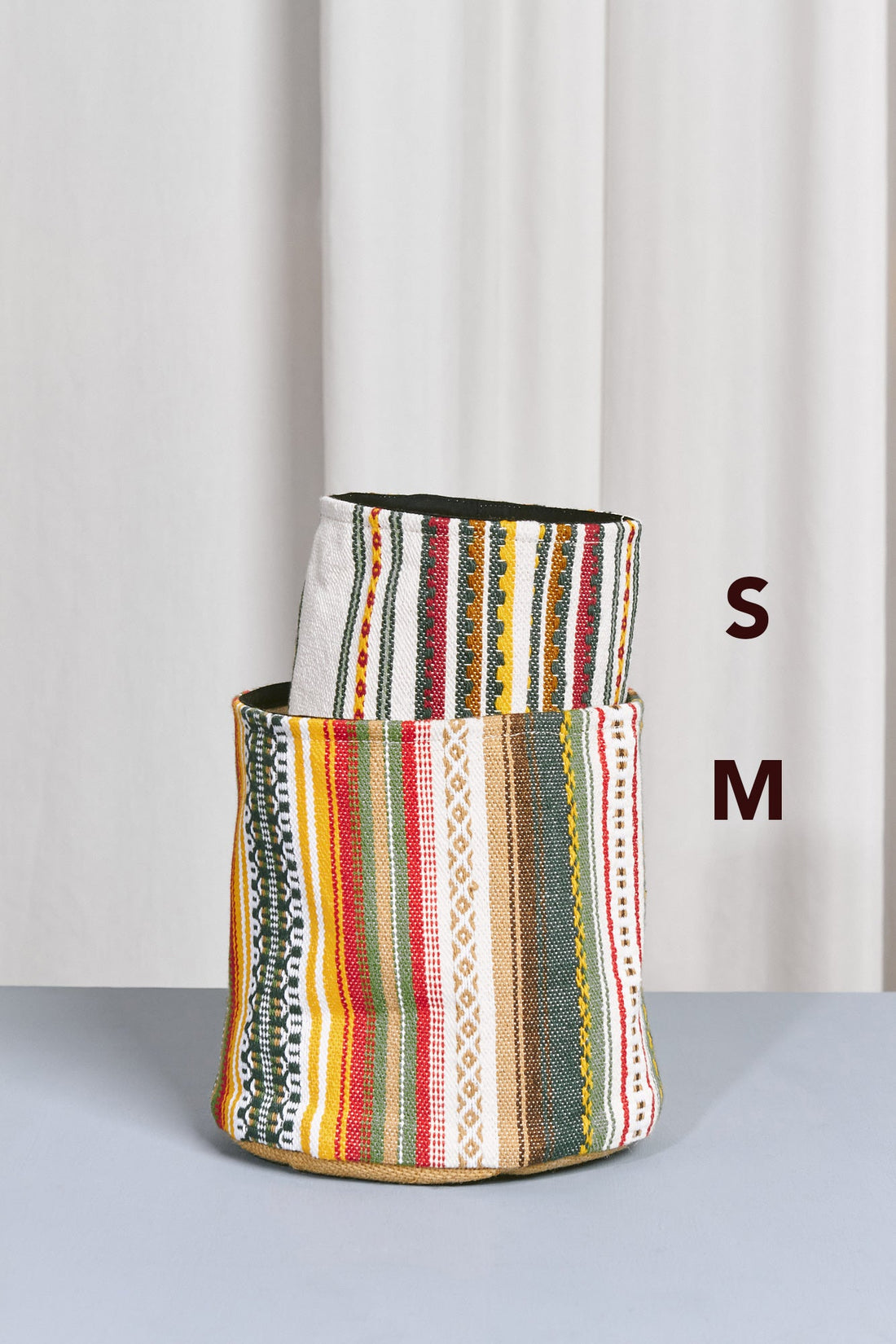 Alpujarra and Manchego Mixed Color Basket