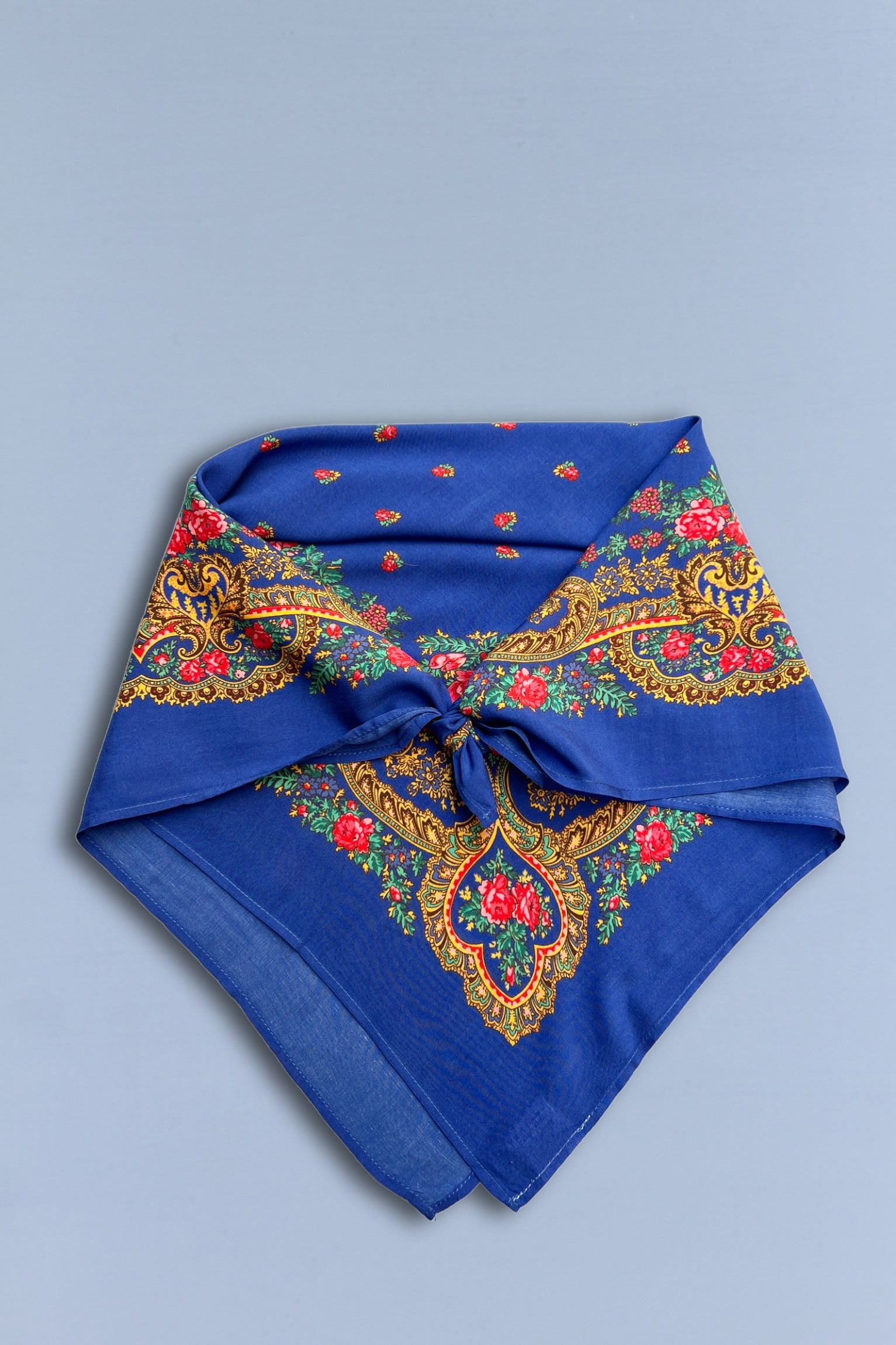 Portuguese Blue Chain Scarf
