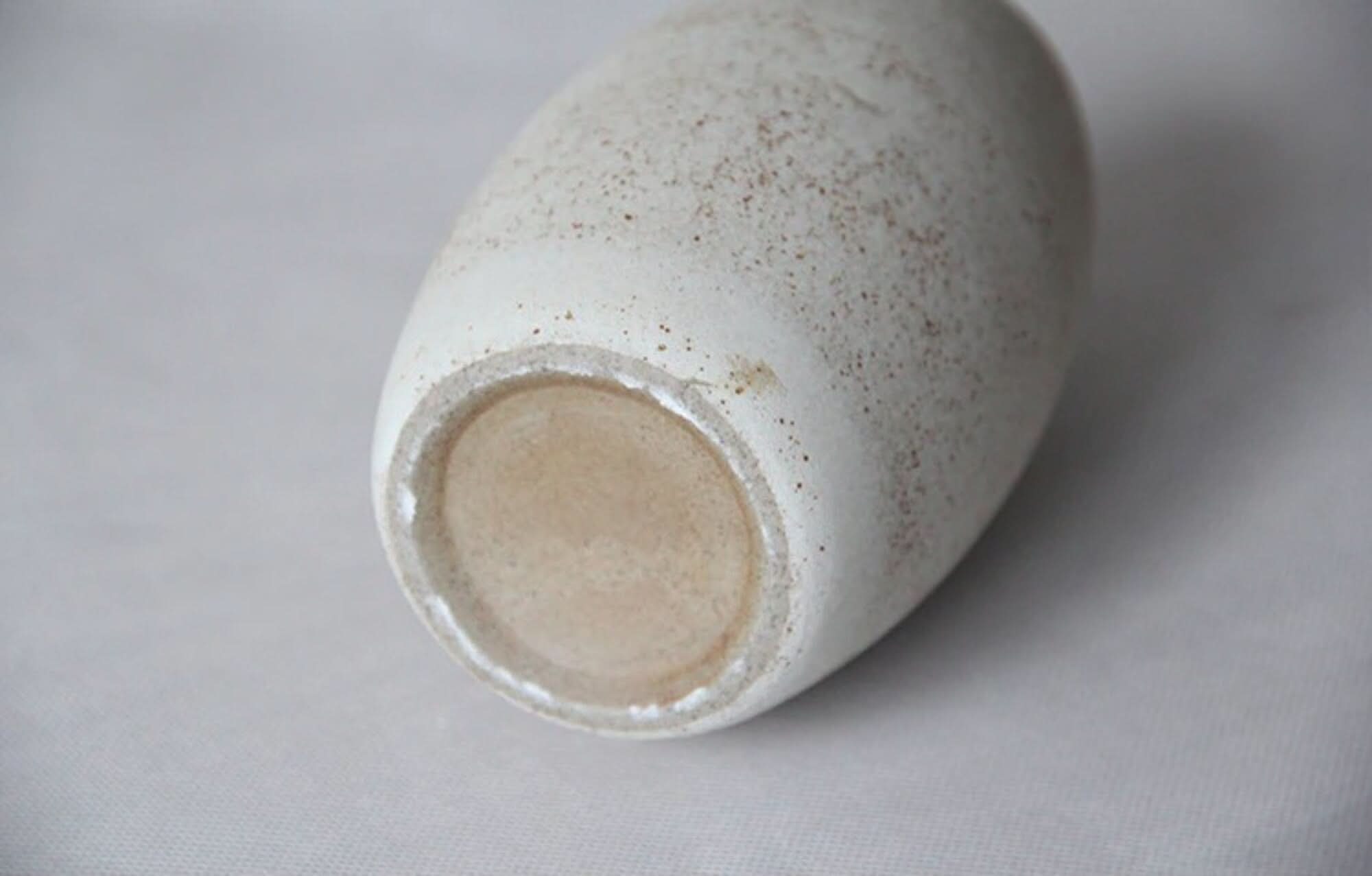 2x1 Ceramic Small Cream Vase, textured speckled finish, home decor accent.