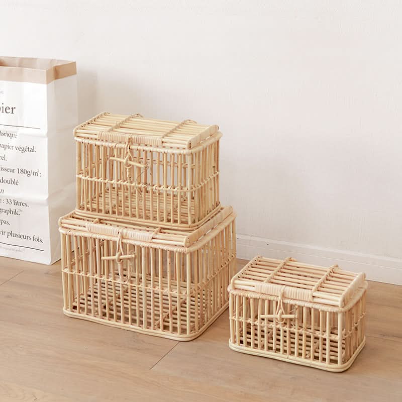 Natural rattan finishing box for sundries, clothes, and homestay storage.