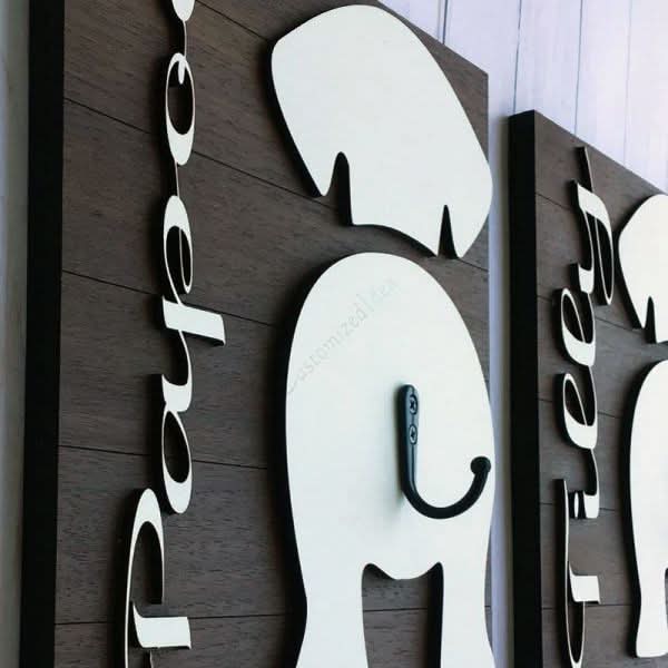 Personalized Name Wooden Dog Leash Holder wall hook with farmhouse charm. Dark wood & white.