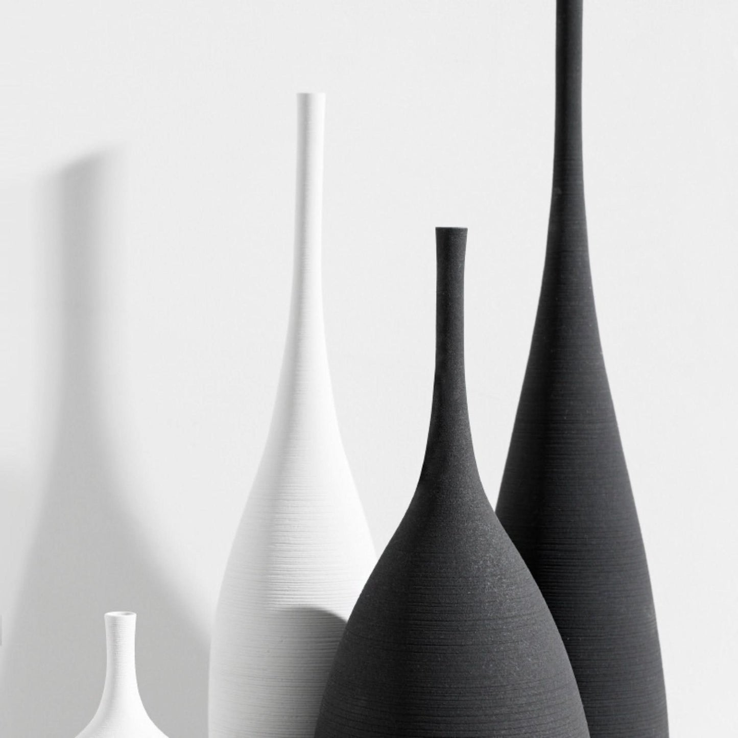 Black and White Vase | Ceramic Vase, Minimalist Vase Ceramic, White Ceramic Vase - -