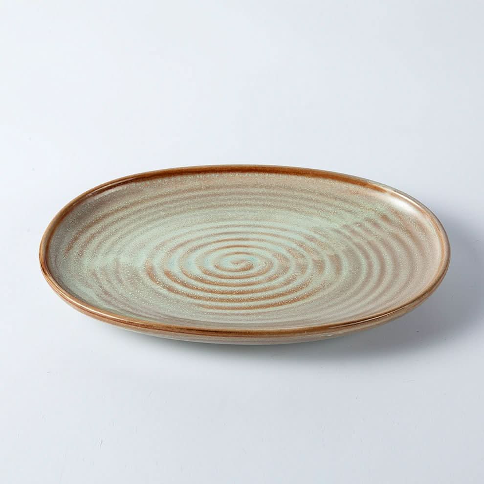 Oval ceramic plate in grey with rustic brown rim, Japanese diner style