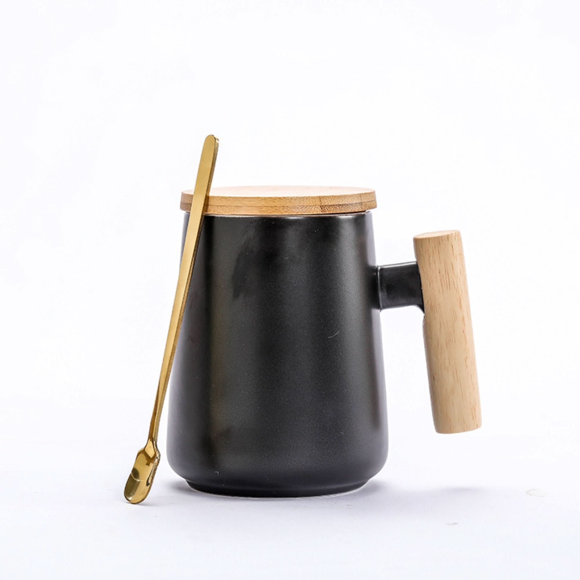 Black Minimalist Japanese Mug 480ml with wooden handle, bamboo lid & gold spoon.