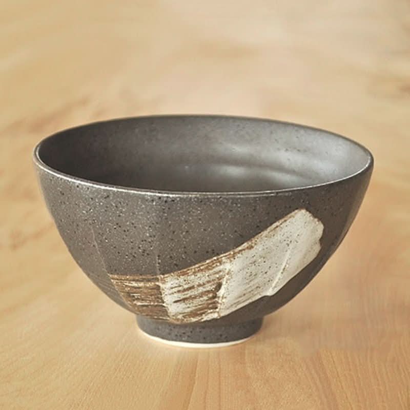 Japan Imported Mino-Yaki Ceramic Bowl Set: handmade gray kiln rice bowl with white brushstroke detail.