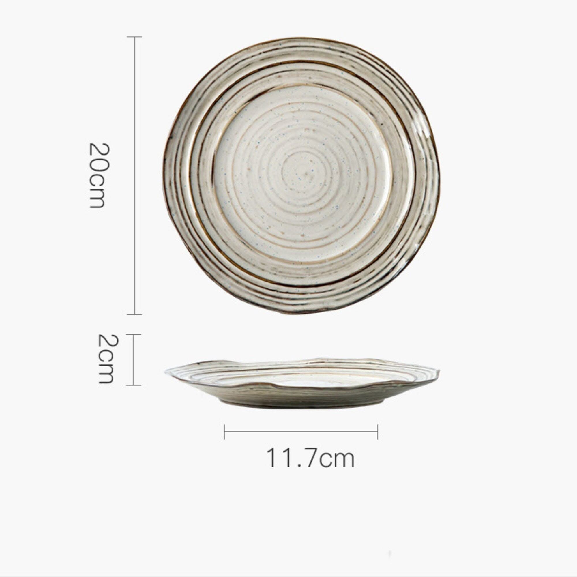 Japanese Style Retro Ceramic Plate: Creamy reactive glaze with concentric circles and speckled accents.