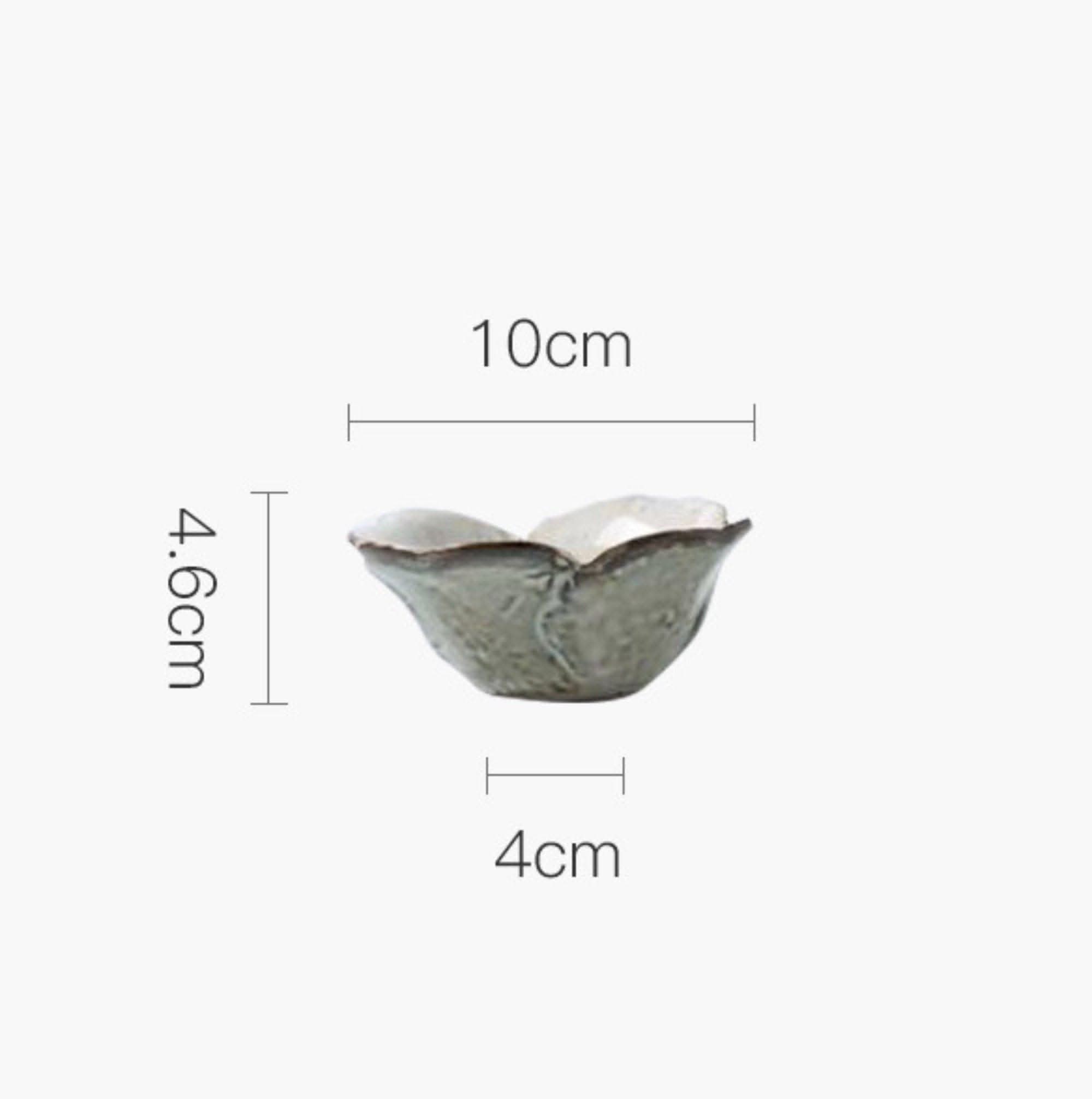 Japanese Style Retro Ceramic Plate: 10cm stoneware pottery with reactive glaze.