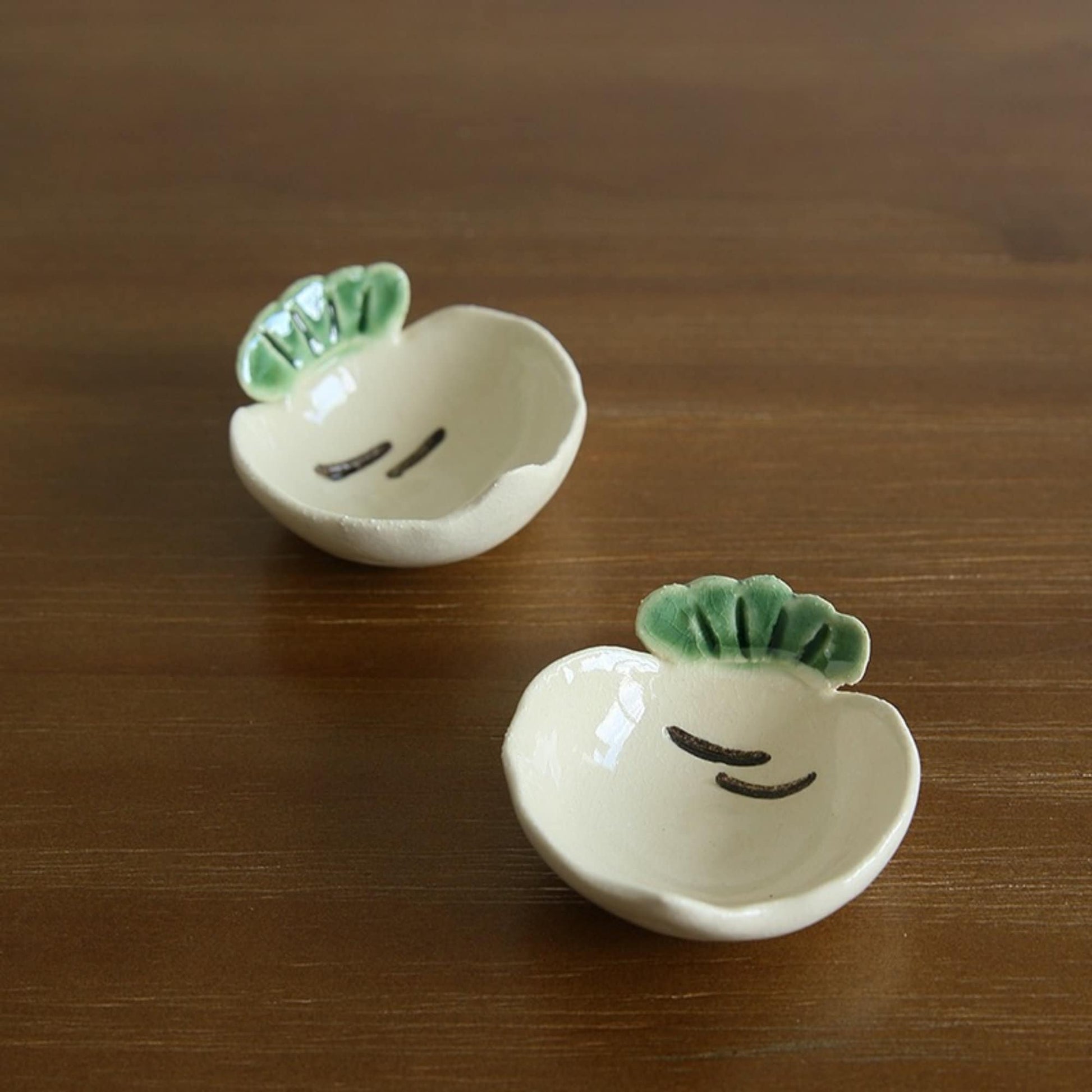 Mino-yaki Handmade Vegetable Shape Dip Bowl | Stoneware Ornaments, Seasoning Bowl, Snacks Appetizer Dish - -