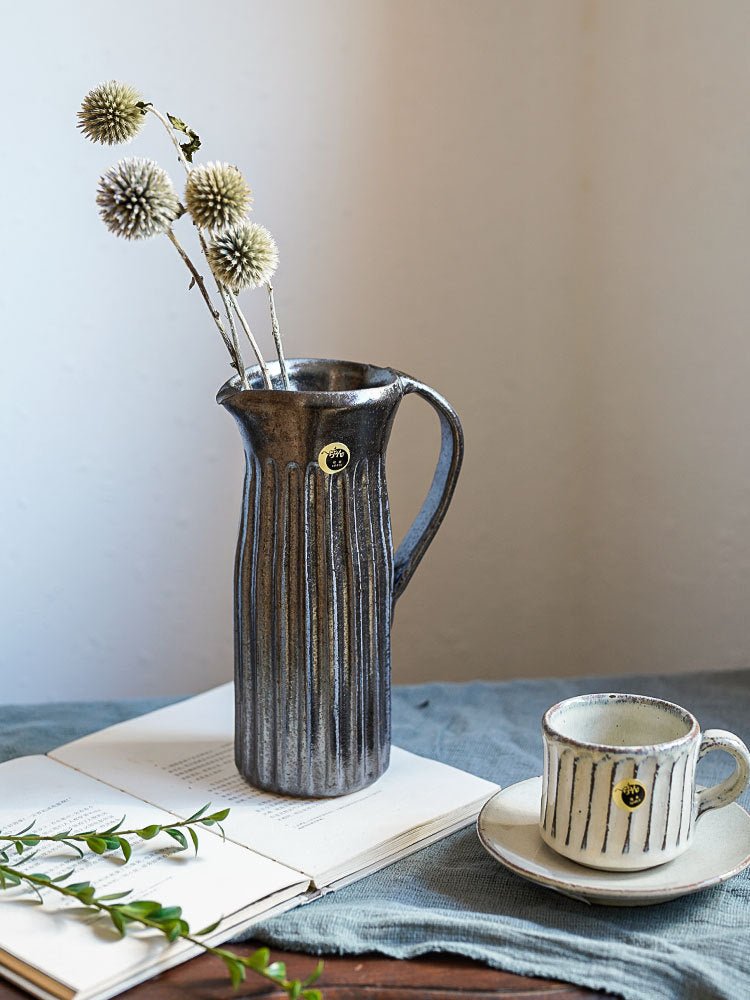 Water Cylindrical Black Glaze Carved Pattern Vase - -